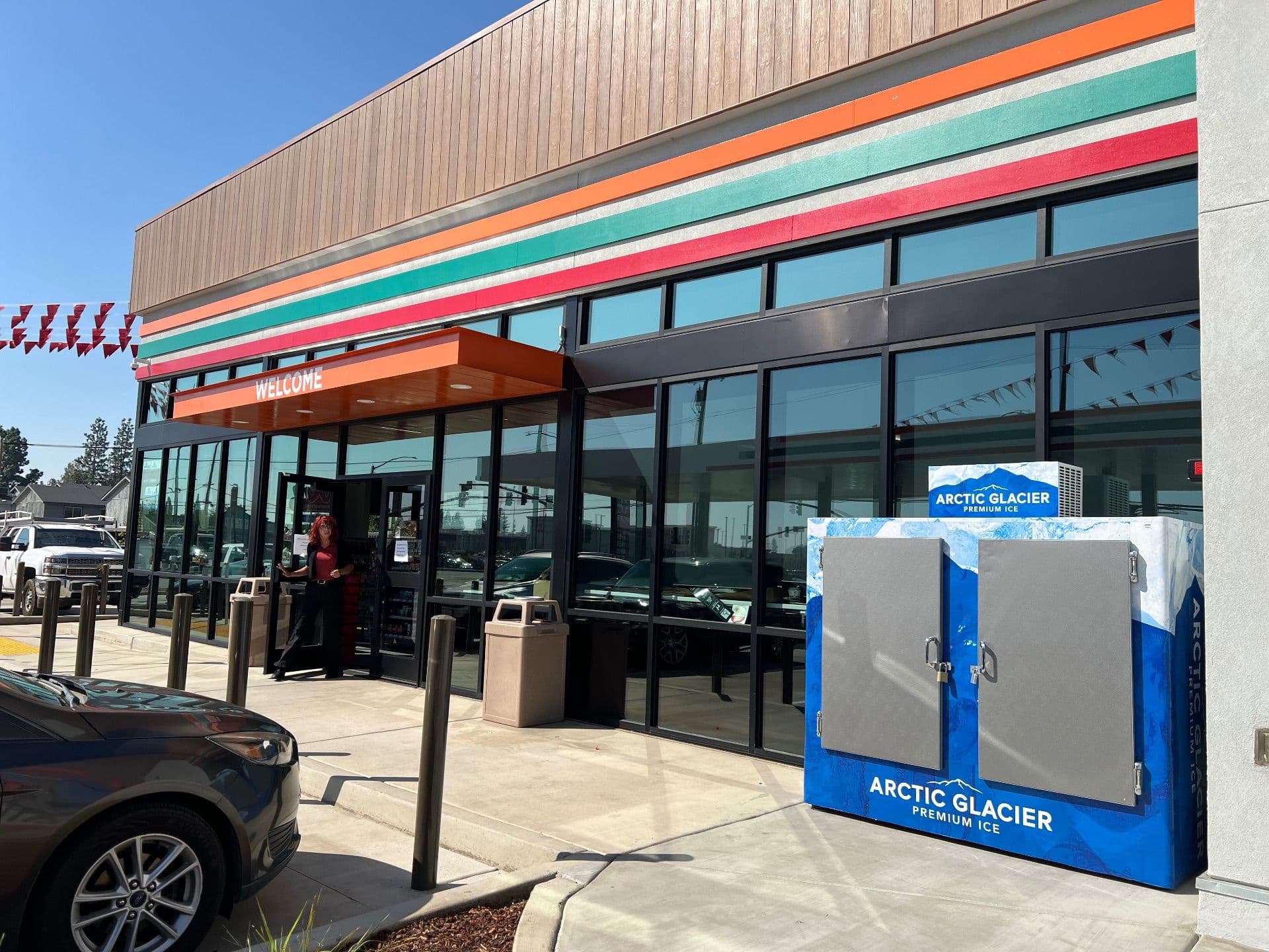 Project Fresno 7-Eleven Shines for Grand Opening image