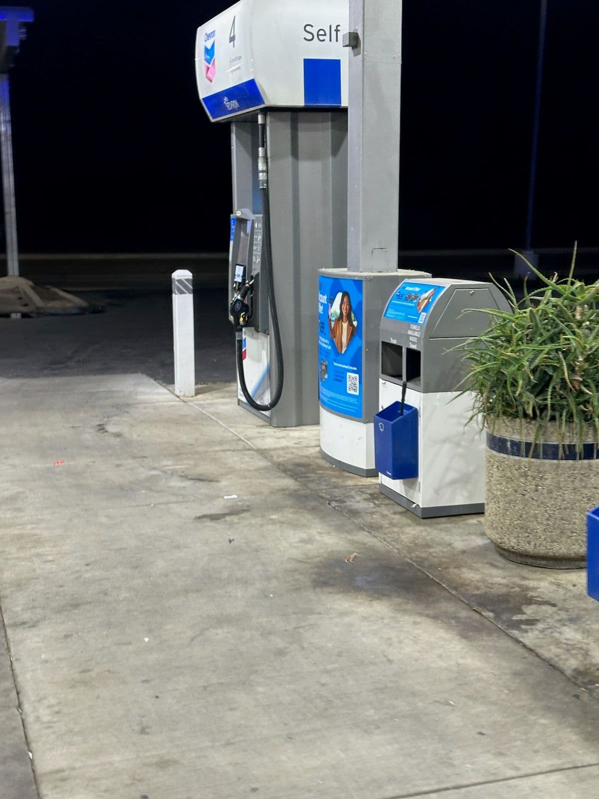 Commercial Gas Station Pressure Washing