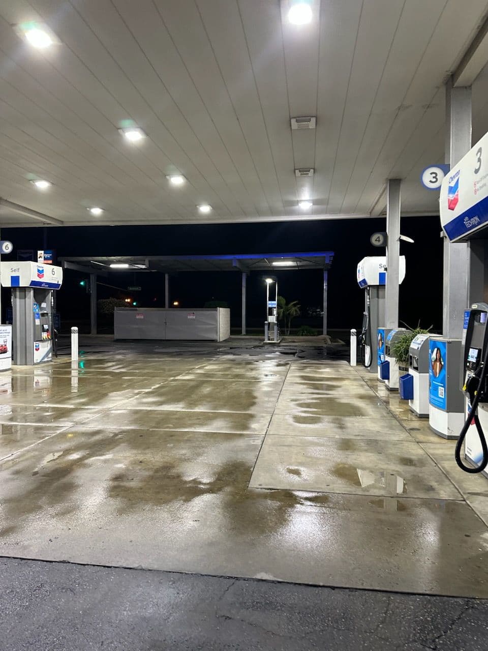 Commercial Gas Station Pressure Washing