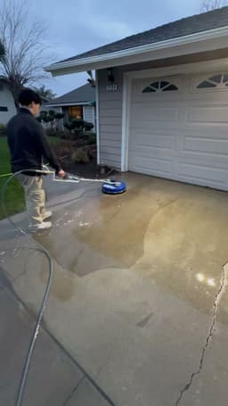 Eco-Friendly Cleaning Solutions's image