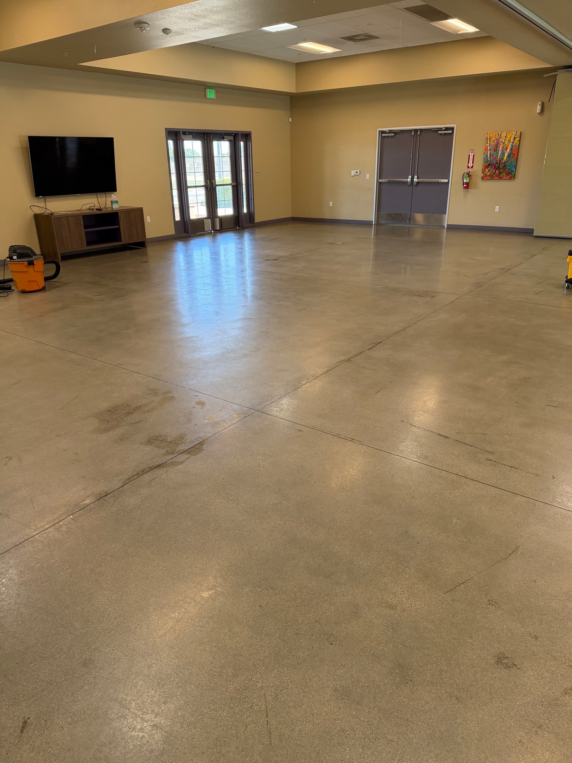 Gallery photos for Commercial Floor Strip and Wax in a Multi-Purpose Room: Image #1